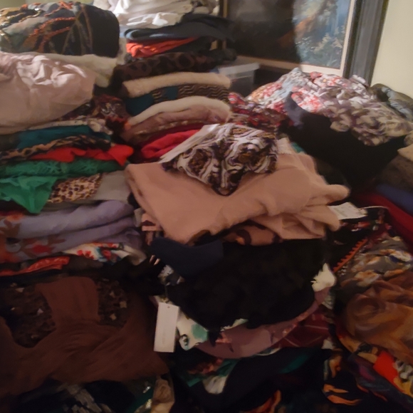 SOLD!! Wed 4/6 - Inventory Bulk Lot Over $35k! Perfect Stock! - Picture 5 of 16